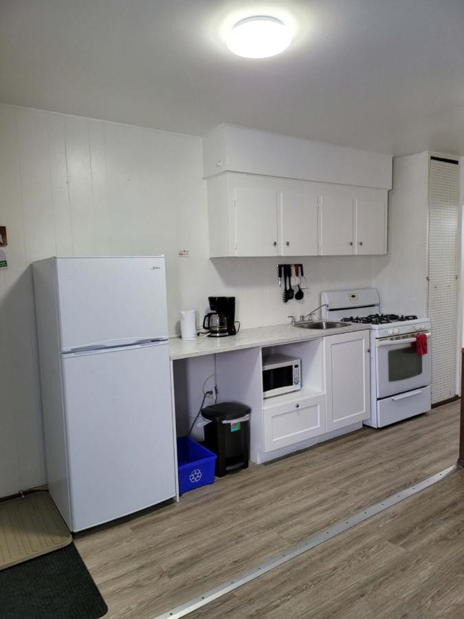 Midtown Motel On Alaska Ave 道森克里克 外观 照片